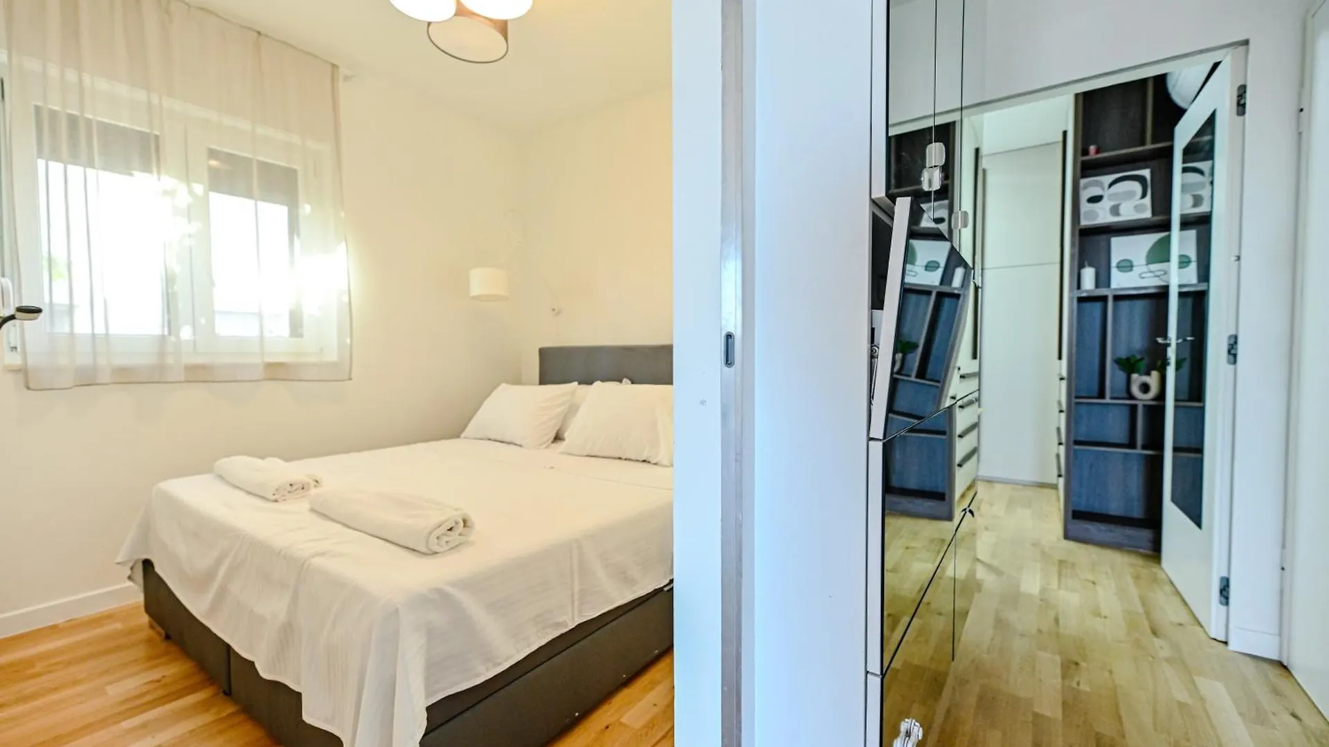 Sea Whisper Apartment Zara